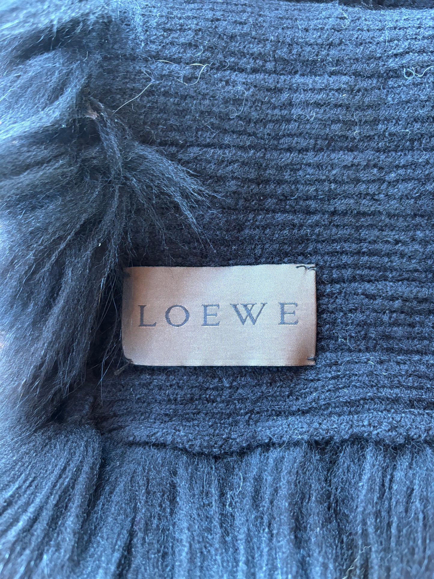 【LOEWE】Long Fox Fur Stole