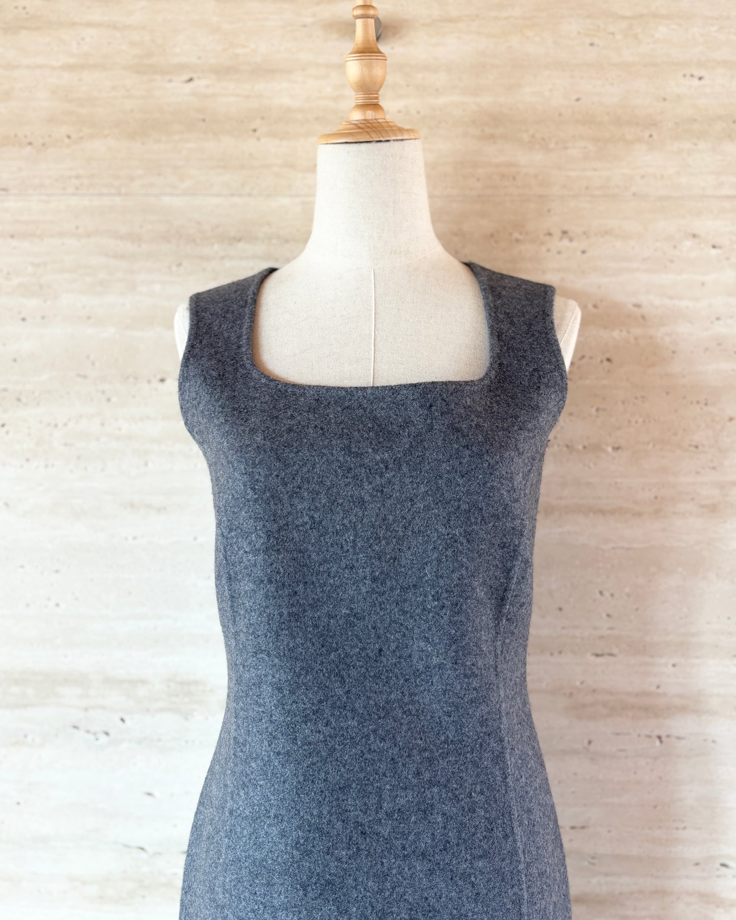 【Kiton】Cashmere One Piece