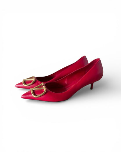 【VALENTINO】V Logo Pointed-Toe Pumps