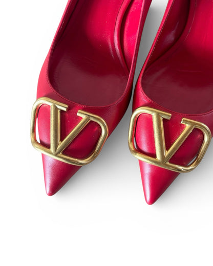 【VALENTINO】V Logo Pointed-Toe Pumps