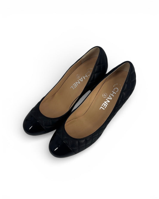 【CHANEL】Quilting Wedge Sole Pumps