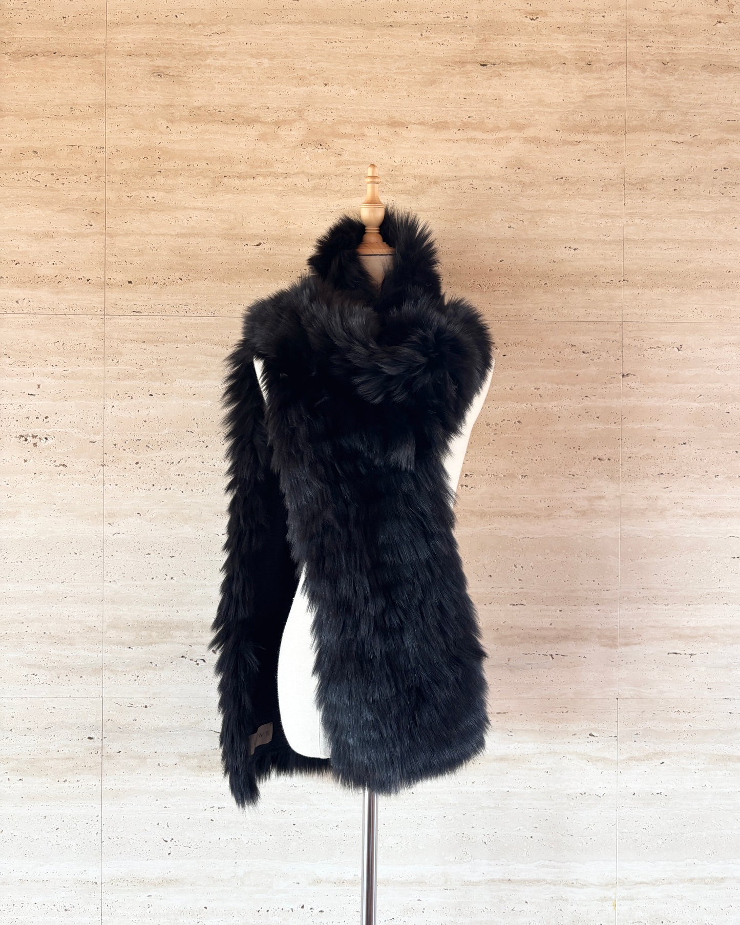 【LOEWE】Long Fox Fur Stole