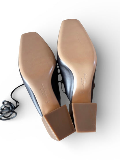 【VINTAGE ARCHIVE】 Salvatore Ferragamo / Lace-Up Mule Sandals